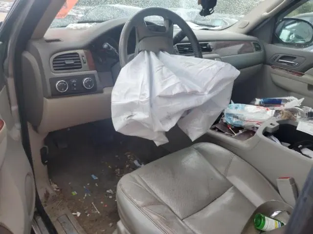 2010 CHEVROLET TAHOE K1500 LTZ  