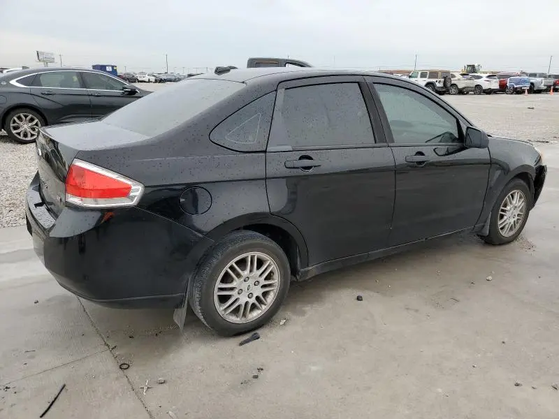 2010 FORD FOCUS SE  