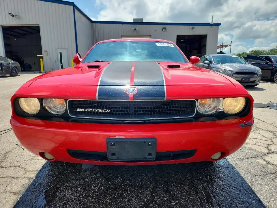 2010 DODGE CHALLENGER SE  
