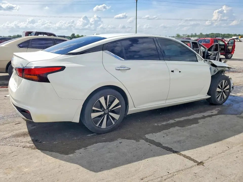 2019 NISSAN ALTIMA SL  