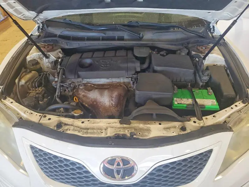 2011 TOYOTA CAMRY SE  