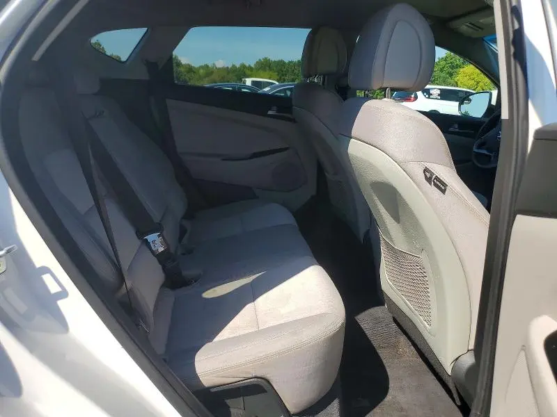 2018 HYUNDAI TUCSON SEL  