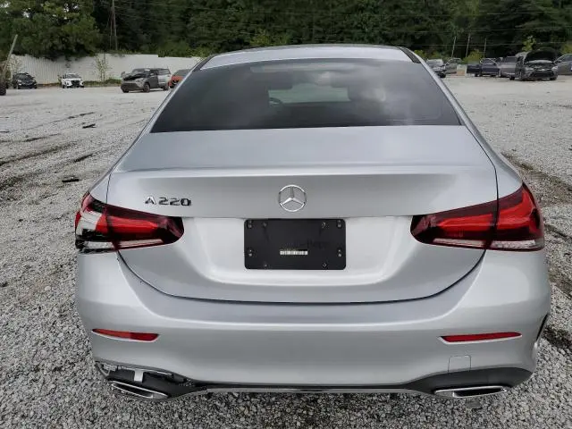 2022 MERCEDES-BENZ A 220  