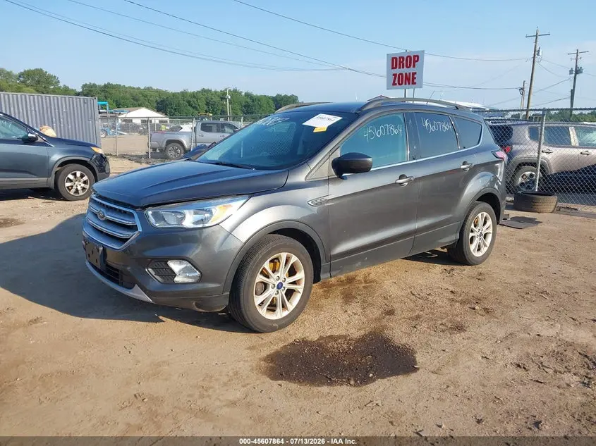 2018 FORD ESCAPE SE