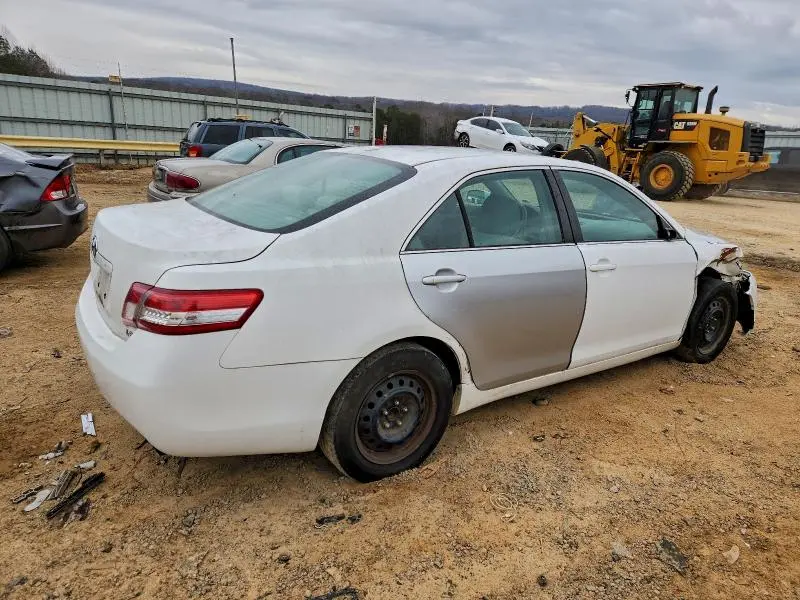 2011 TOYOTA CAMRY BASE  