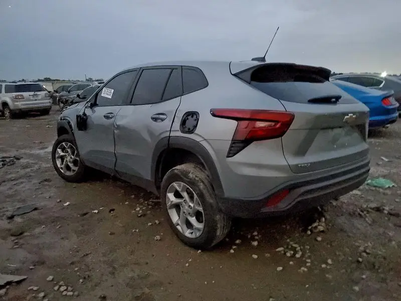 2024 CHEVROLET TRAX LS  