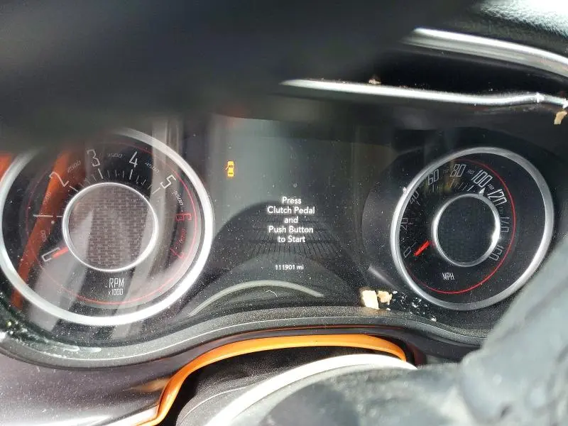 2015 DODGE CHALLENGER SXT  
