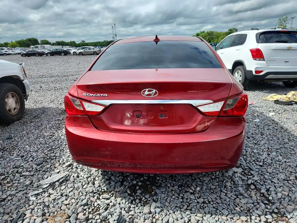 2012 HYUNDAI SONATA GLS  