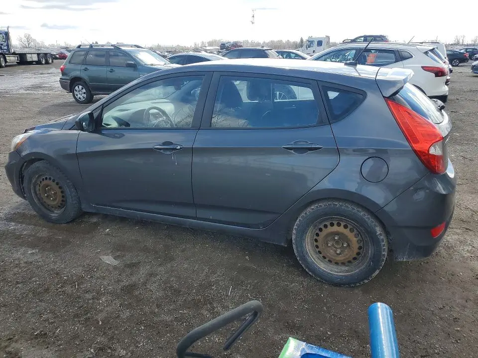 2012 HYUNDAI ACCENT GS  