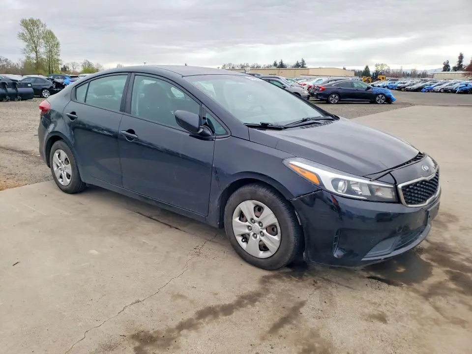 2018 KIA FORTE LX  