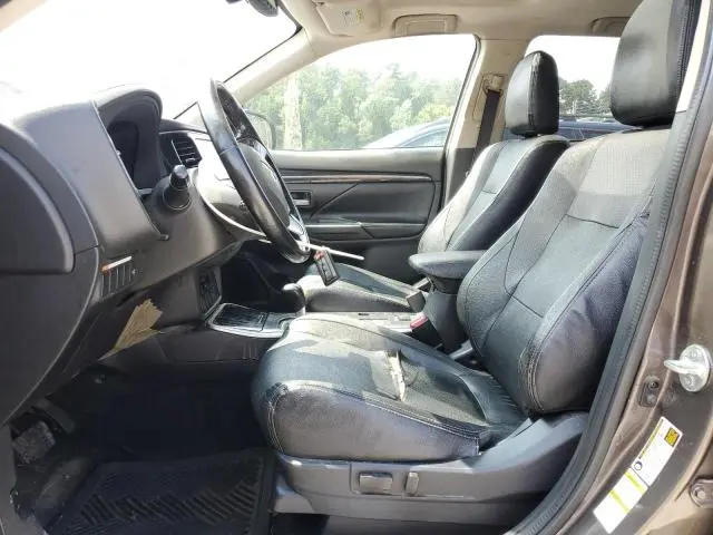 2017 MITSUBISHI OUTLANDER SE  