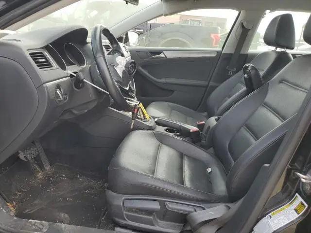 2017 VOLKSWAGEN JETTA SE  