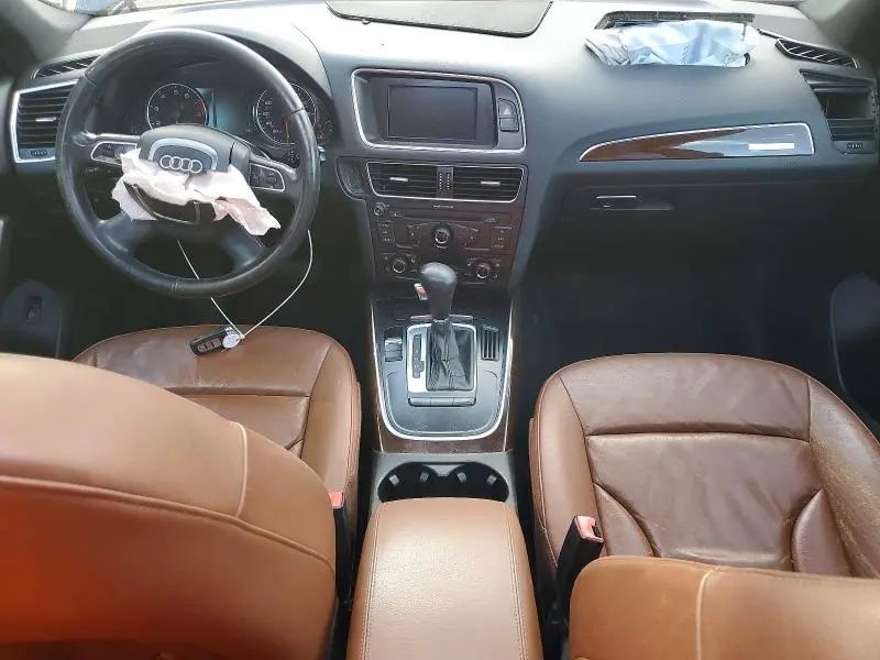 2010 AUDI Q5 PREMIUM PLUS  