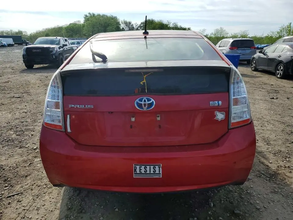2011 TOYOTA PRIUS THREE  