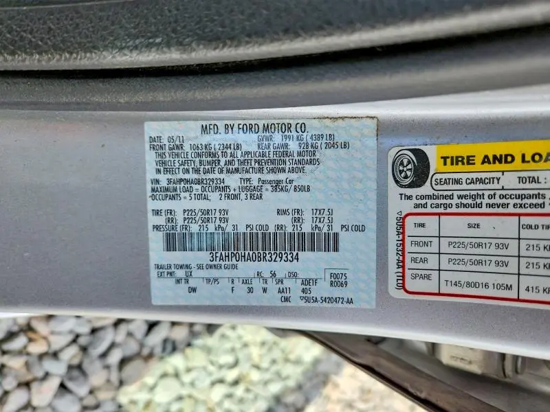 2011 FORD FUSION SE  