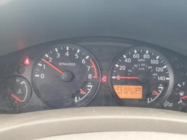 2010 NISSAN FRONTIER CREW CAB SE  