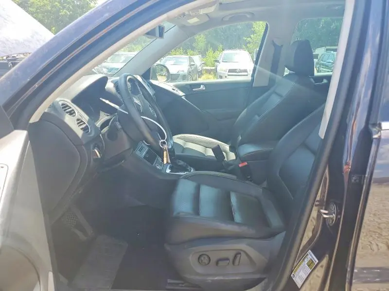 2016 VOLKSWAGEN TIGUAN S  