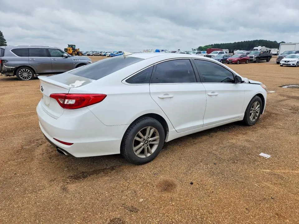 2016 HYUNDAI SONATA SE  