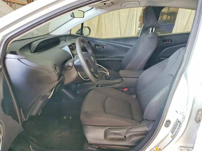 2020 TOYOTA PRIUS LE  