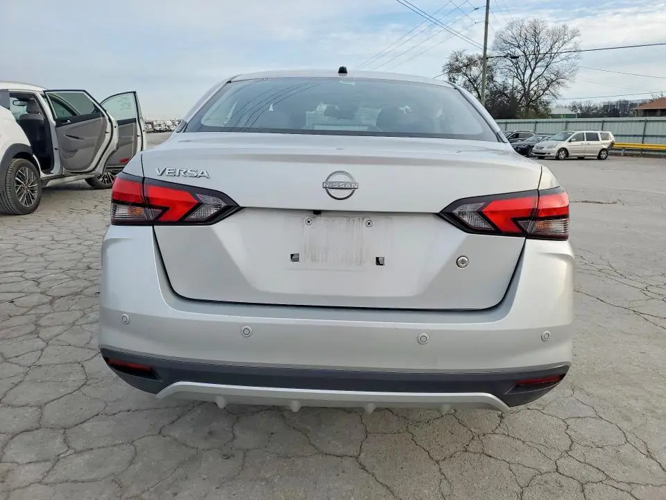 2024 NISSAN VERSA S  