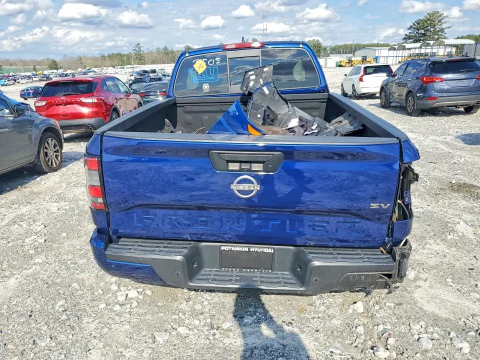 2022 NISSAN FRONTIER SV  
