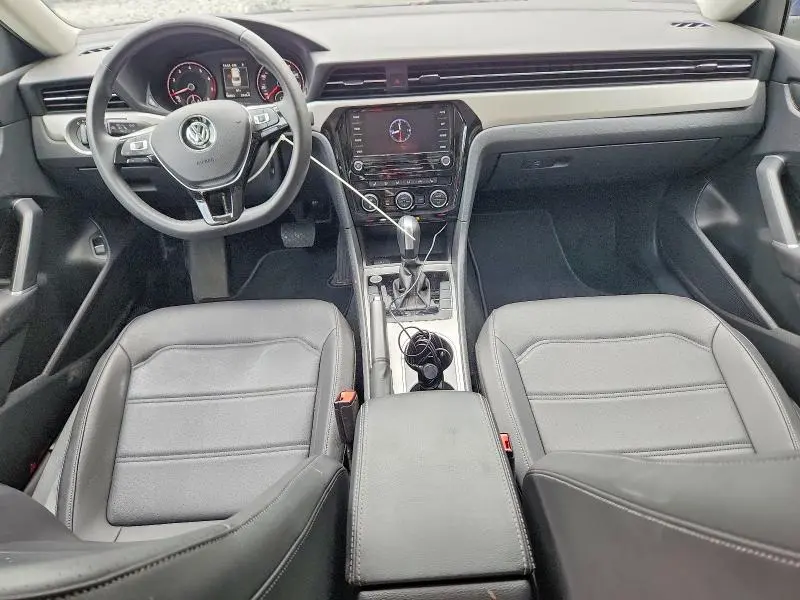 2022 VOLKSWAGEN PASSAT SE  