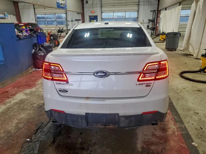 2015 FORD TAURUS LIMITED  