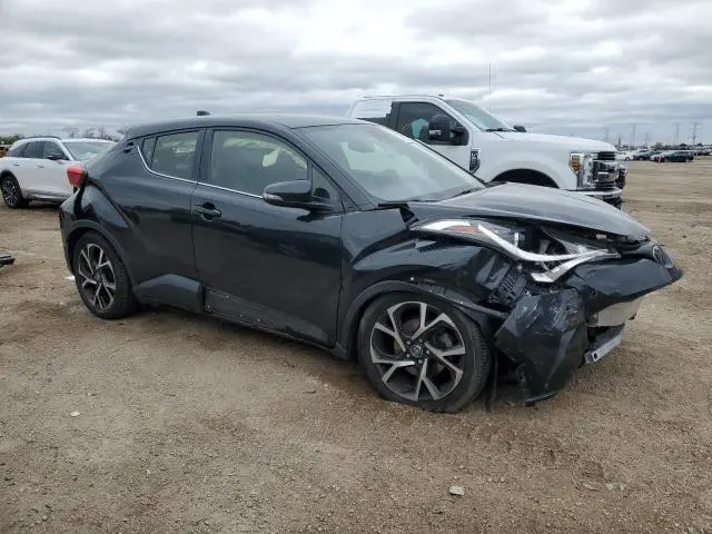 2019 TOYOTA C-HR XLE  