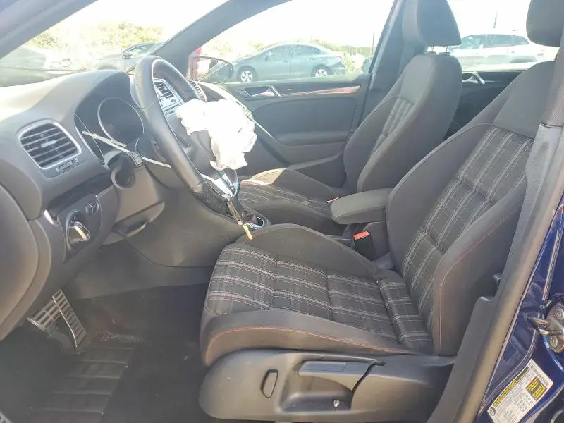 2011 VOLKSWAGEN GTI   