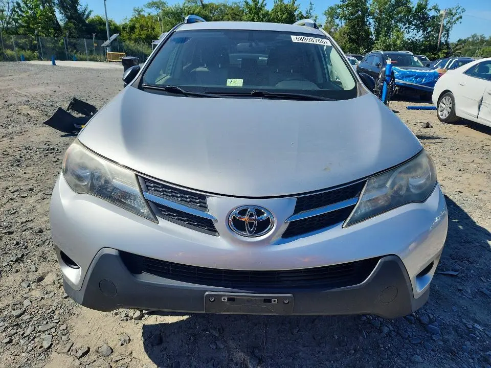 2013 TOYOTA RAV4 LE  