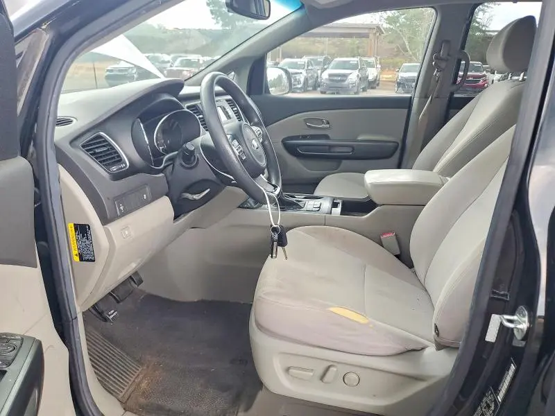 2016 KIA SEDONA LX  