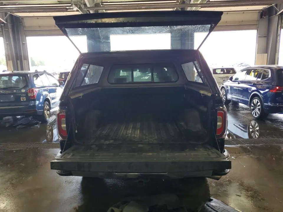 2018 GMC SIERRA K1500 SLT  
