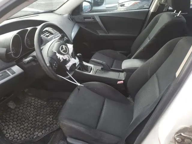 2011 MAZDA 3 S  
