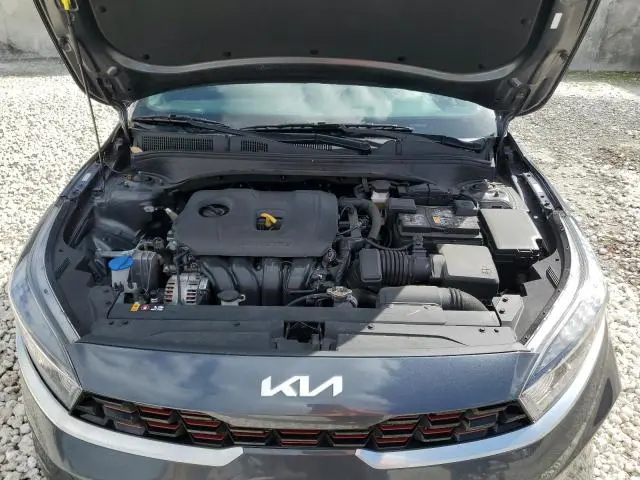 2024 KIA FORTE GT LINE  