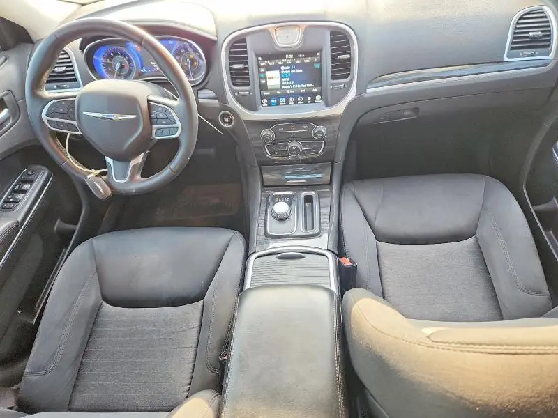 2018 CHRYSLER 300 TOURING  