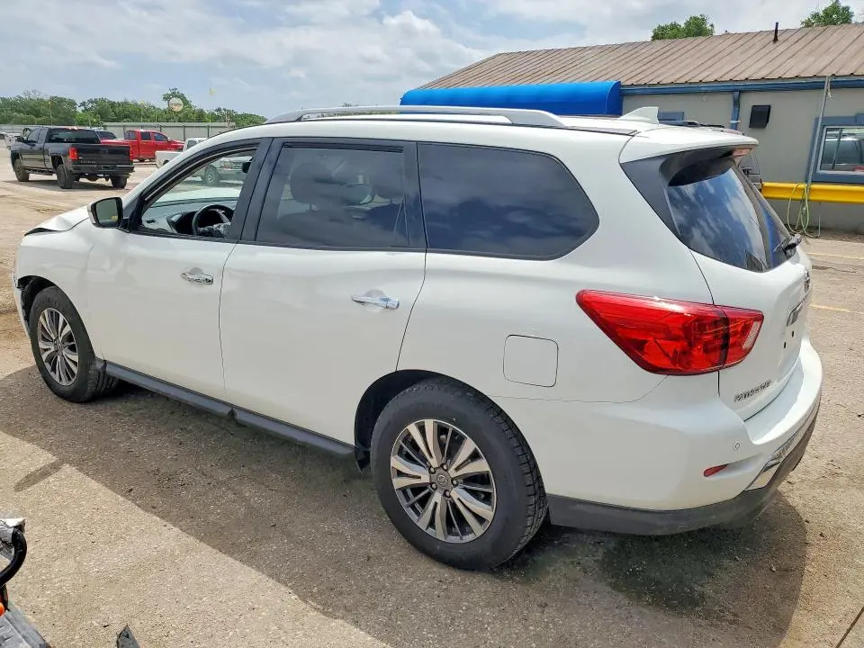2019 NISSAN PATHFINDER SV  