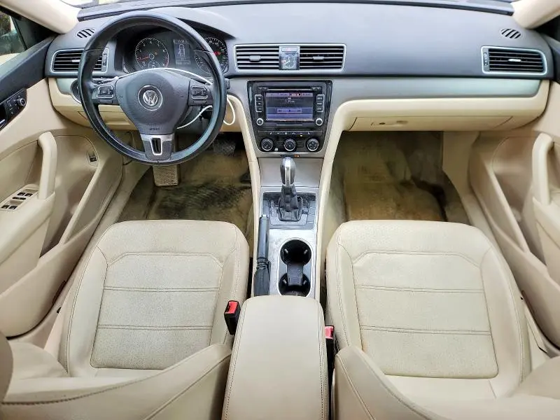 2014 VOLKSWAGEN PASSAT SE  