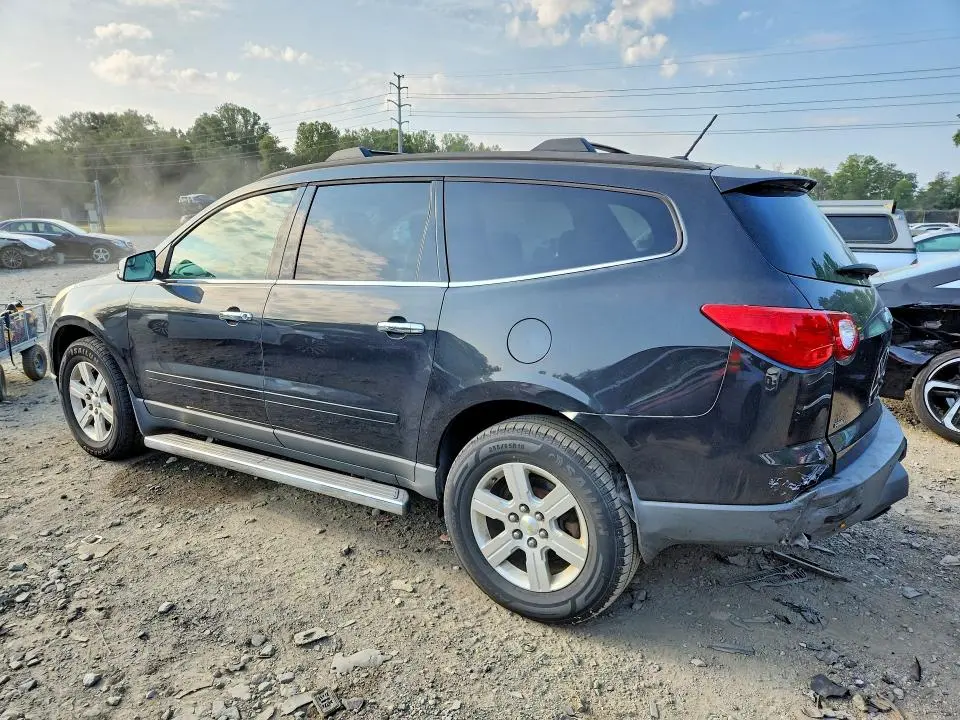 2010 CHEVROLET TRAVERSE LT  
