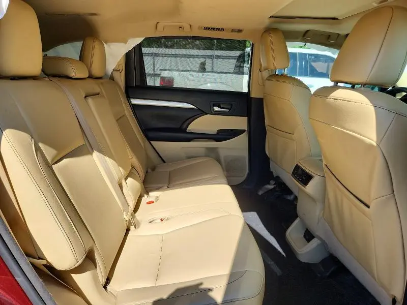 2018 TOYOTA HIGHLANDER XLE  