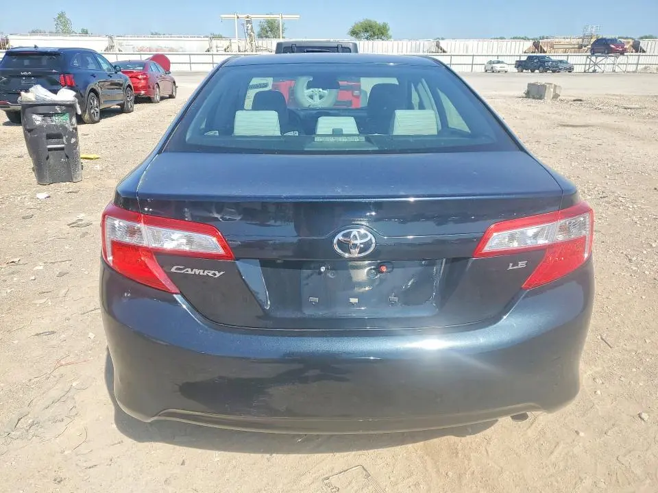 2014 TOYOTA CAMRY LE  