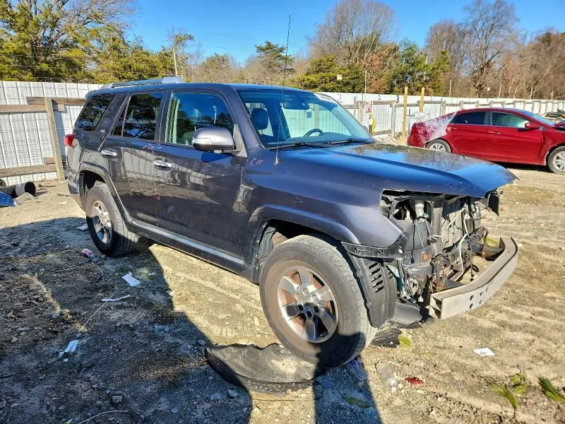 2011 TOYOTA 4RUNNER SR5  