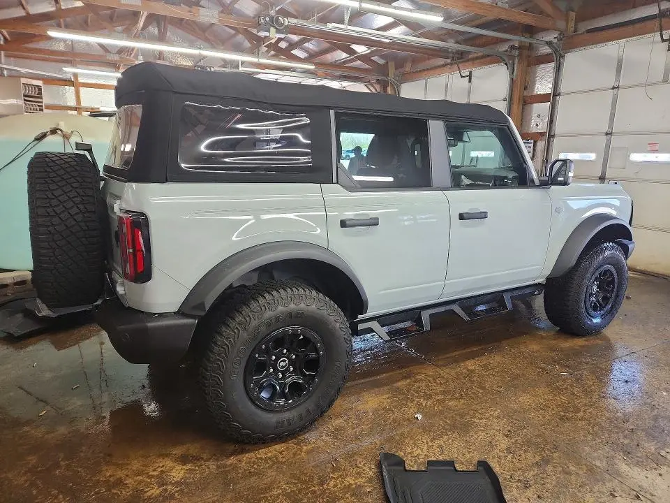 2022 FORD BRONCO BASE  