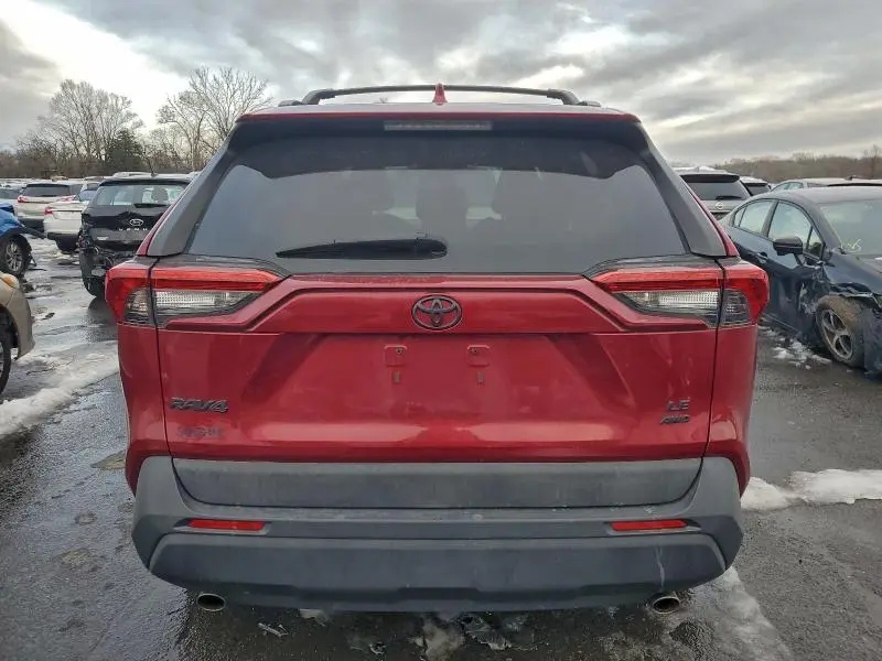 2019 TOYOTA RAV4 LE  