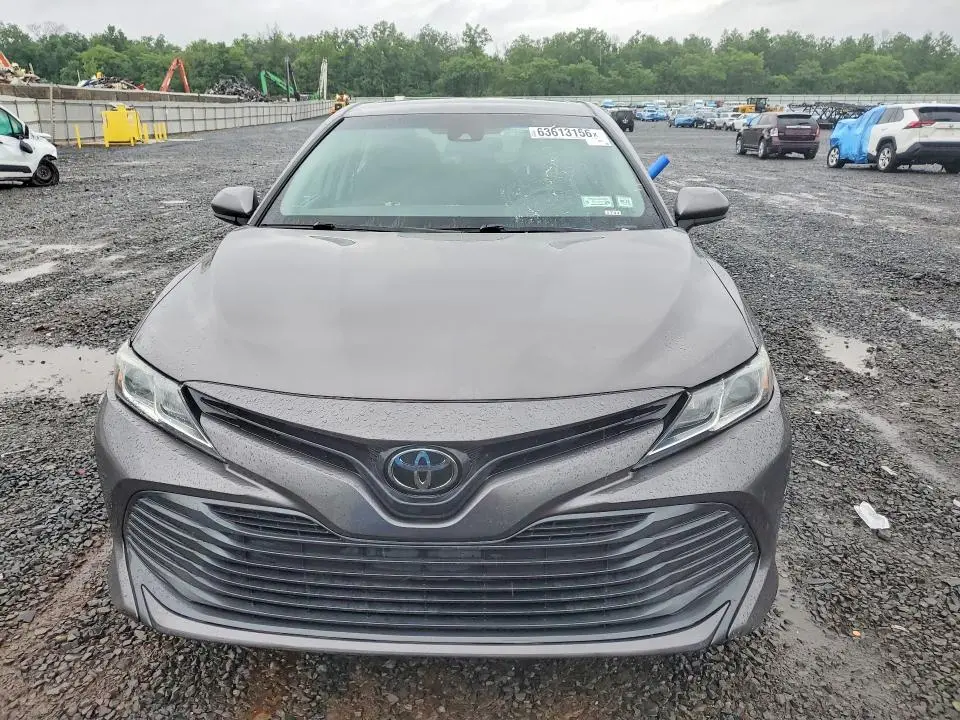 2018 TOYOTA CAMRY LE  
