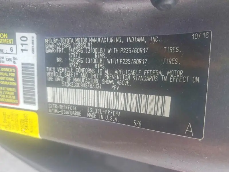 2017 TOYOTA SIENNA LE  