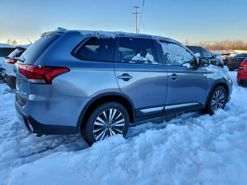 2019 MITSUBISHI OUTLANDER SE  
