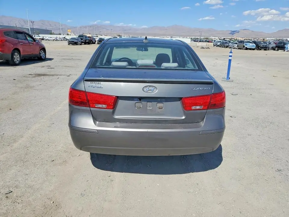 2010 HYUNDAI SONATA GLS  