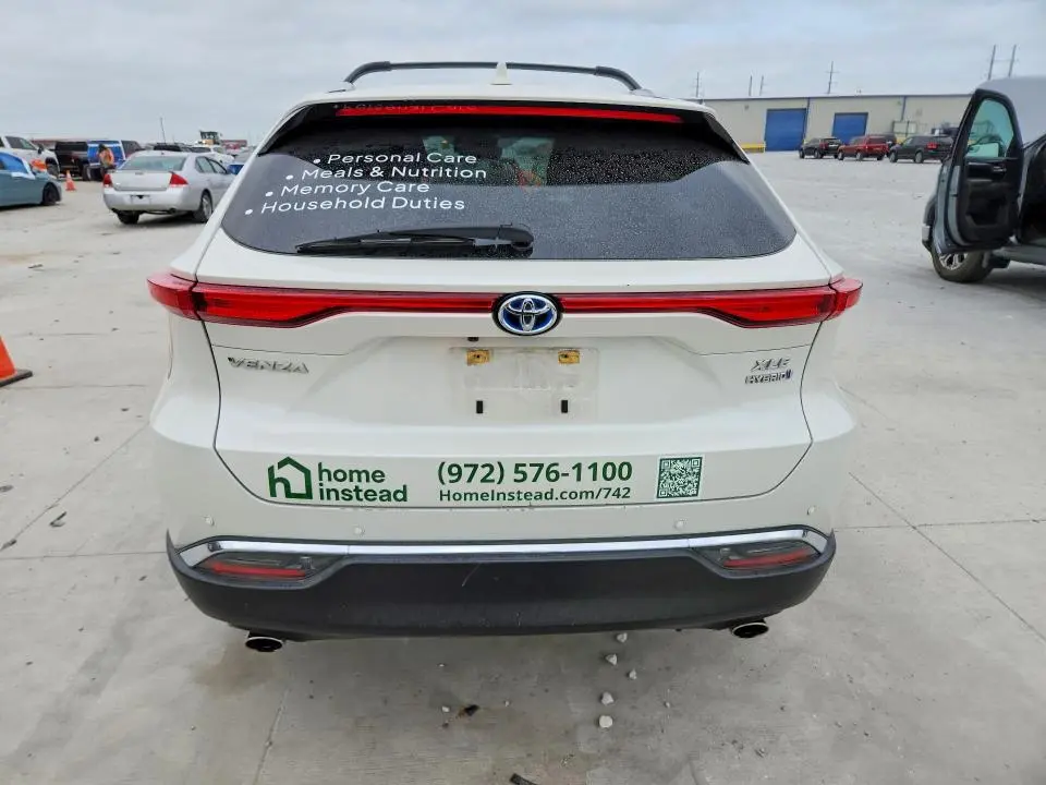 2021 TOYOTA VENZA XLE  