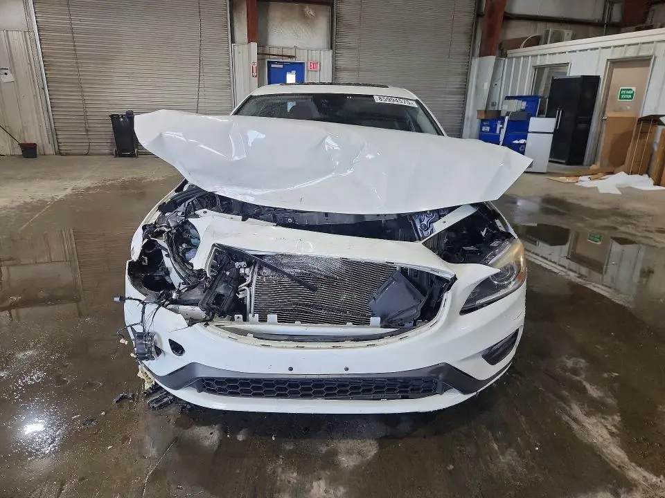 2018 VOLVO S60 DYNAMIC  