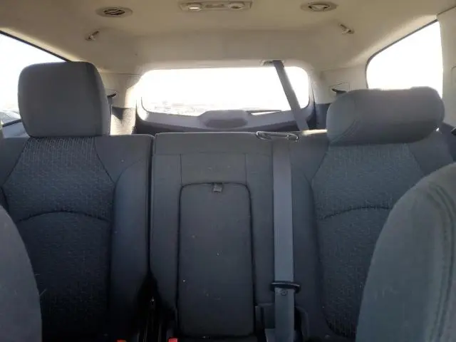 2011 CHEVROLET TRAVERSE LT  